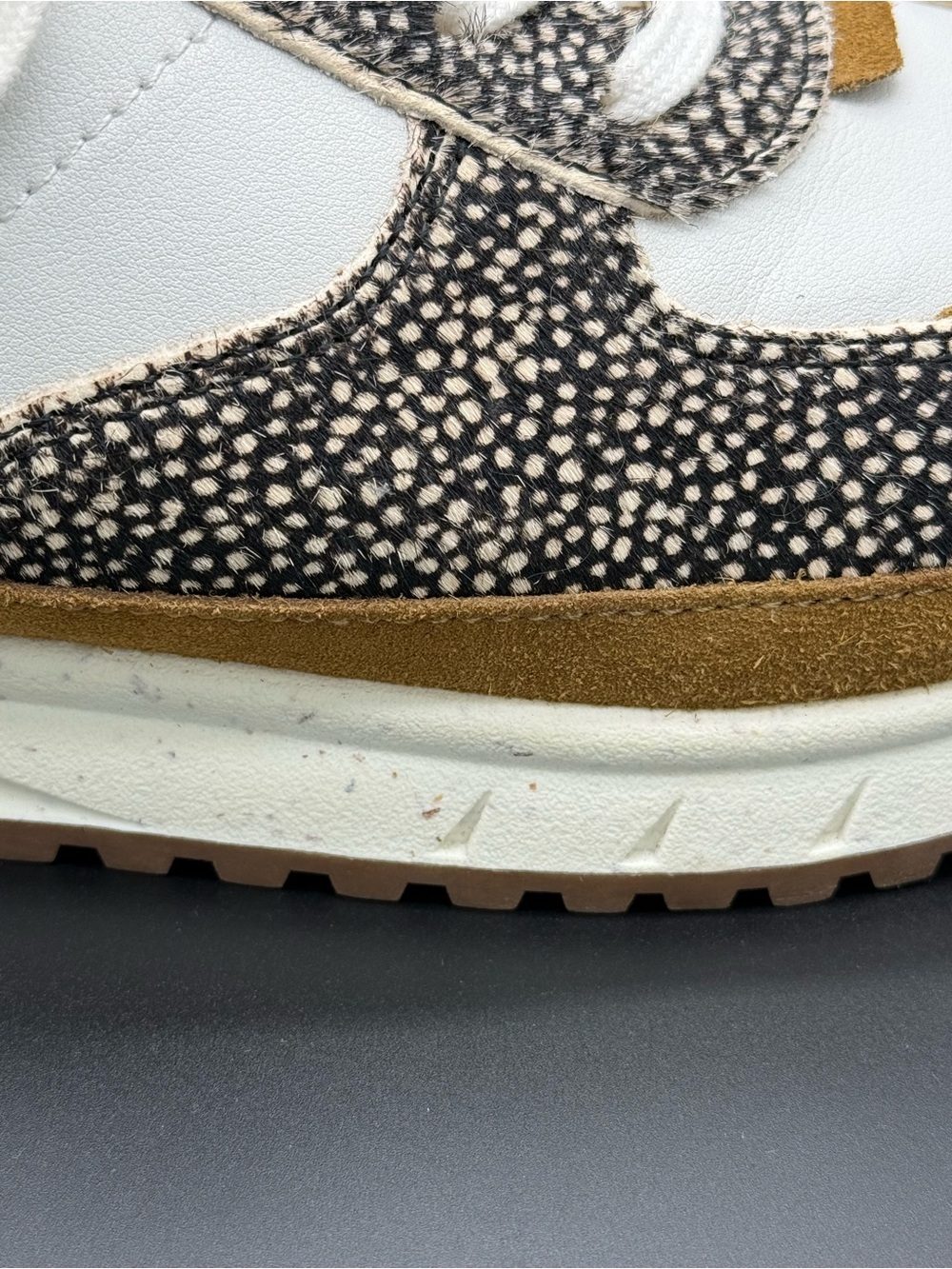 Madewell Kickoff Sneakers - Women’s 8.5 - Picture 2 of 11